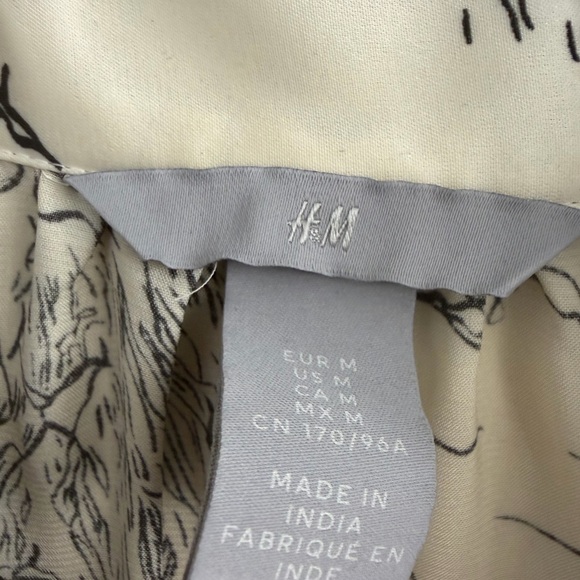 H&M Cream and Gray Long Sleeve Dress - Picture 5 of 14